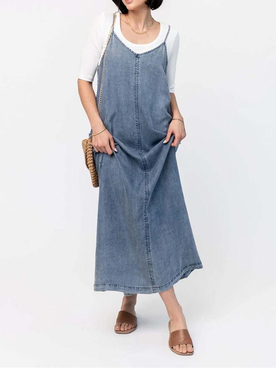 Erica - Loose Fit Denim Maxi Dress