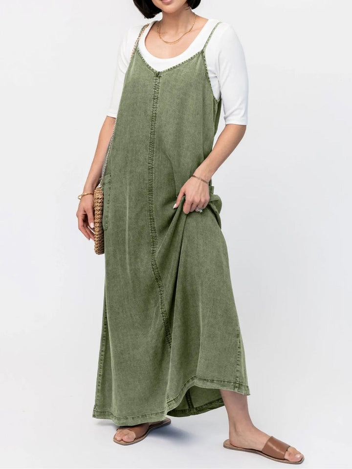 Erica - Loose Fit Denim Maxi Dress