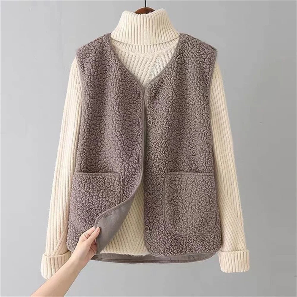 Luna | Elegant Classic Cardigan