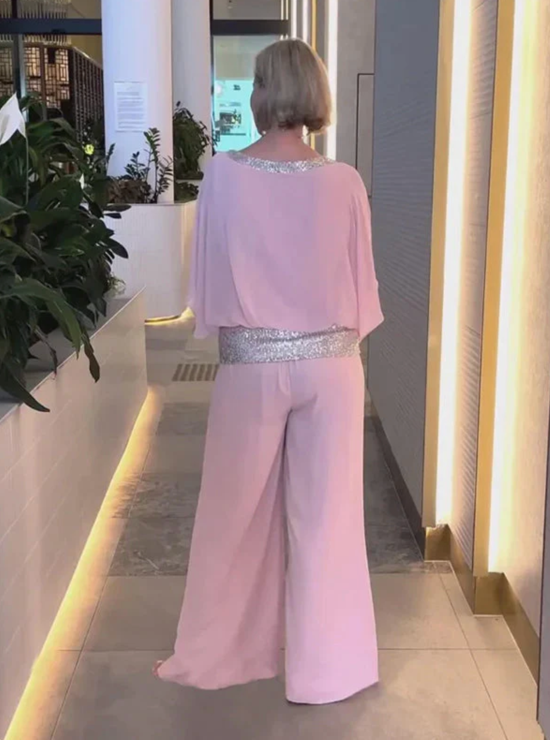 Elsie – Flattering Evening Set for Timeless Elegance