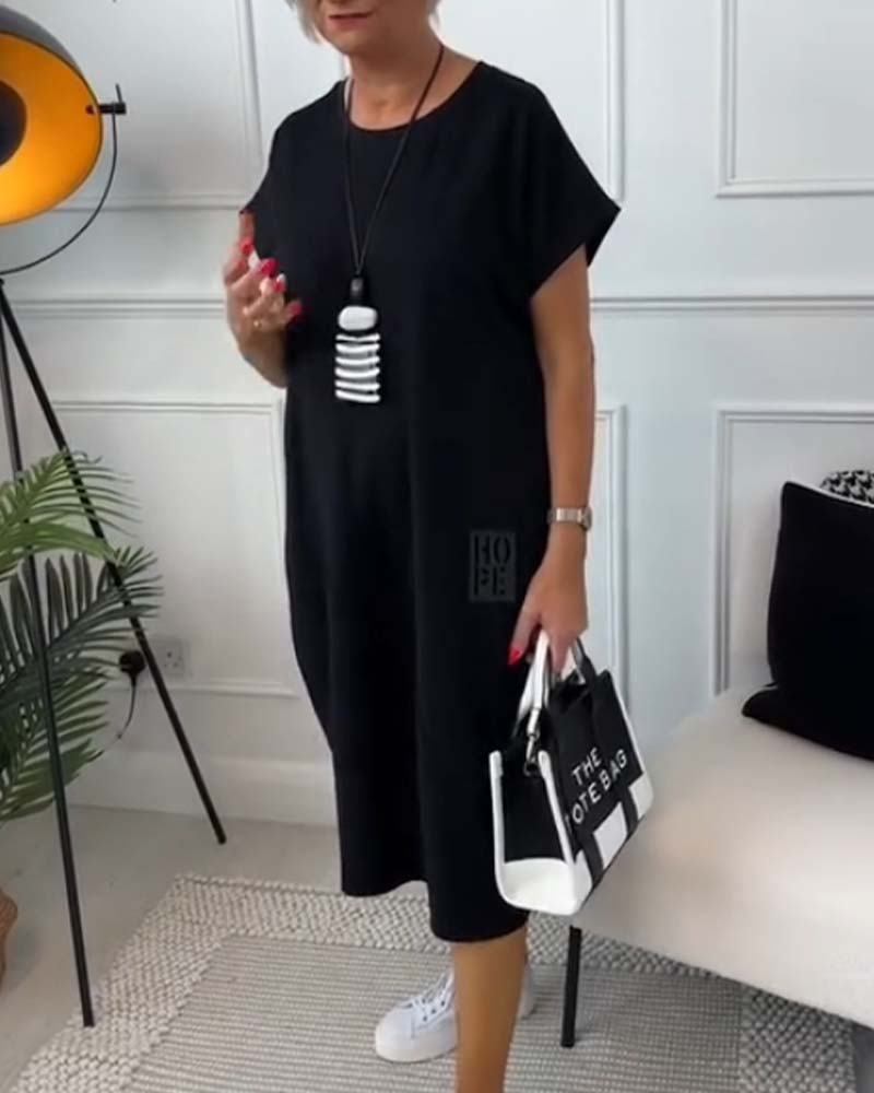 Melly - Stylish Short Sleeved Dress