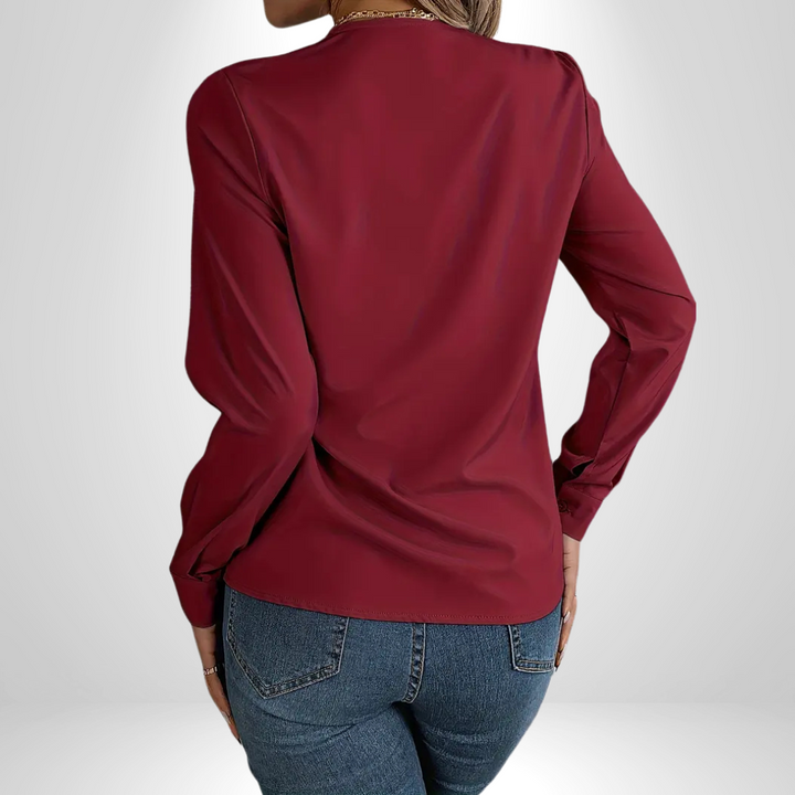 Lizzy – The Elegant V-Neck Blouse