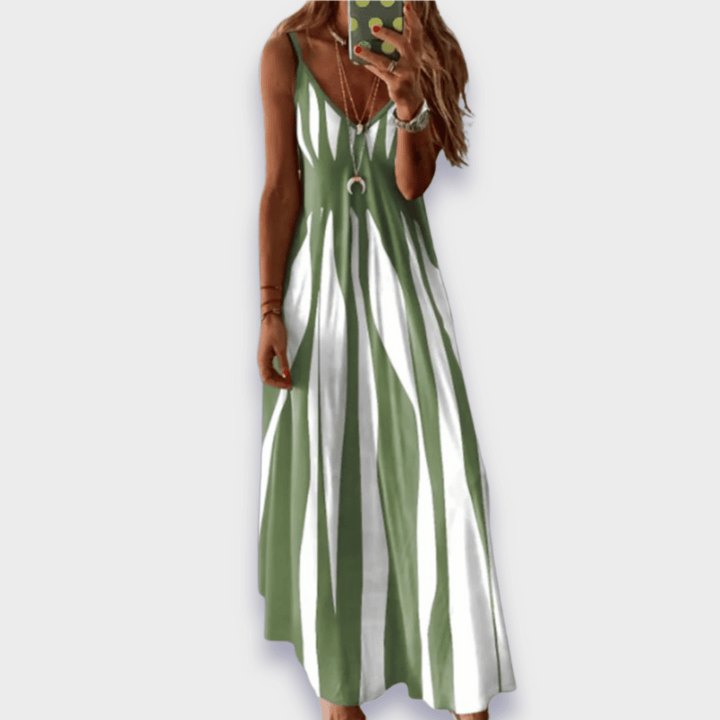 Claudia – Elegant Dress for Confidence & Comfort