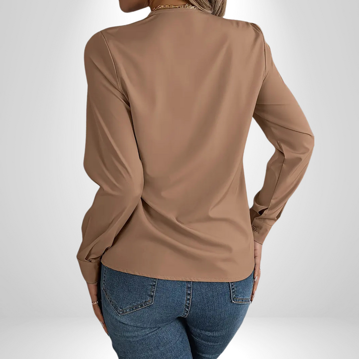 Lizzy – The Elegant V-Neck Blouse