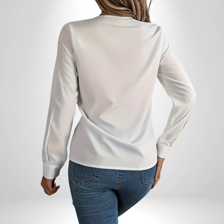 Lizzy – The Elegant V-Neck Blouse