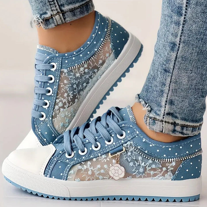 Luna - Stylish Lace-Up Sneakers