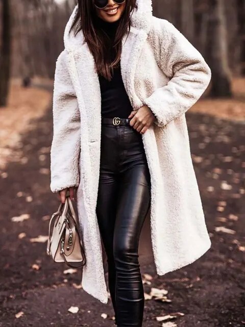 Chloe - Cozy Wool Coat