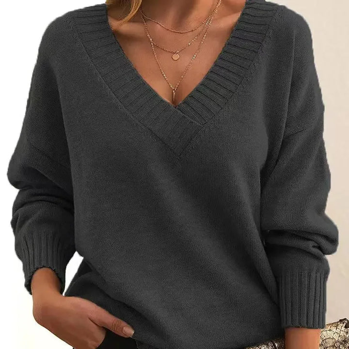 Anna – Knitted Sweater with V-Neck