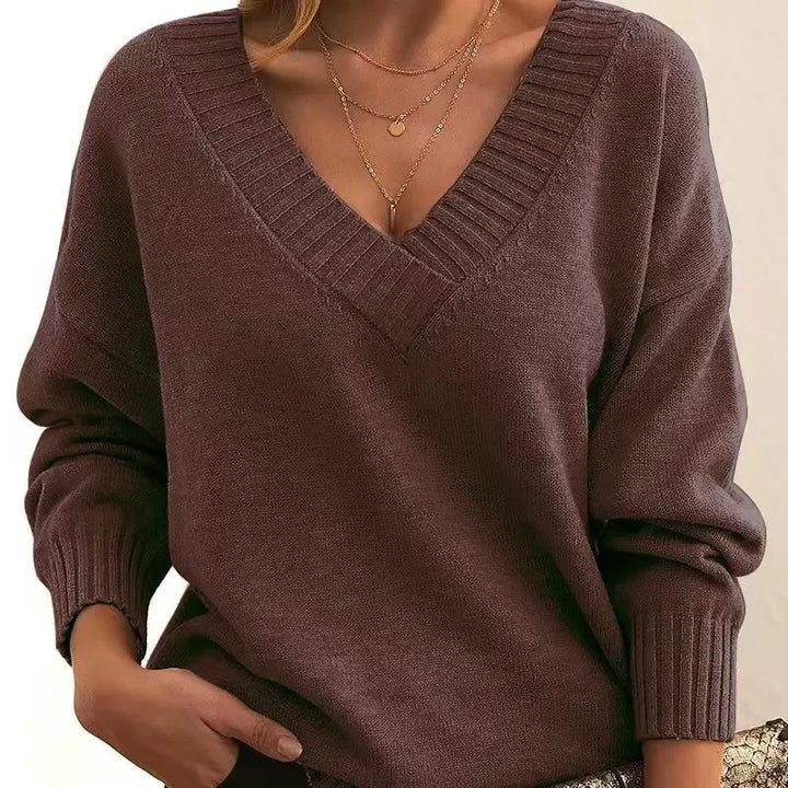 Anna – Knitted Sweater with V-Neck