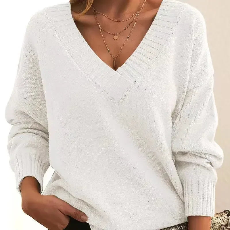 Anna – Knitted Sweater with V-Neck