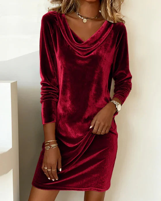 Stella - Loose Cut Velvet Dress