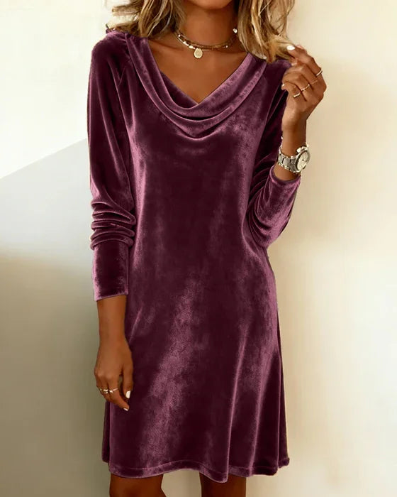 Stella - Loose Cut Velvet Dress