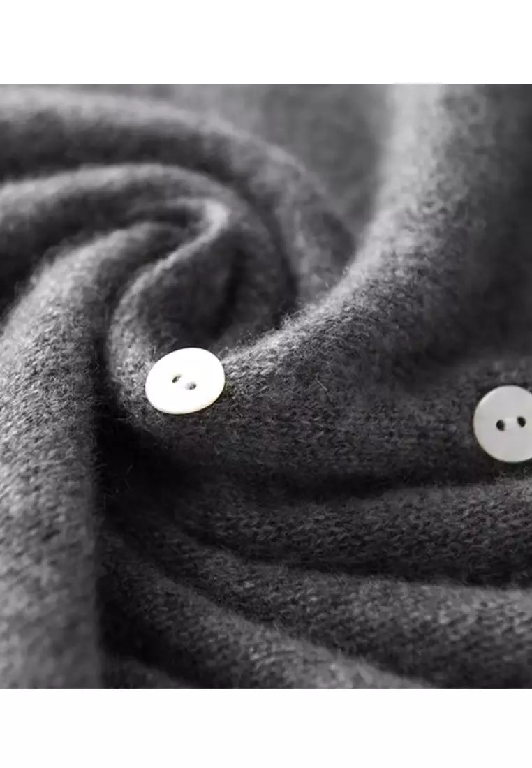 Pauline – Button Knit Sweater