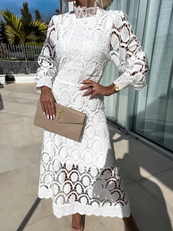 Vivienne - Flattering Maxi Dress