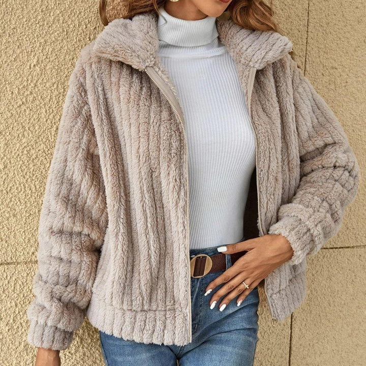 Zoe - Chic plush cardigan